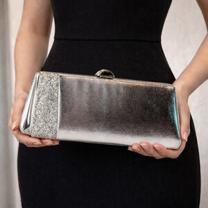 Vintage 1980s Silver Vinyl Evening Clutch Glitter End Chain Strap Purse